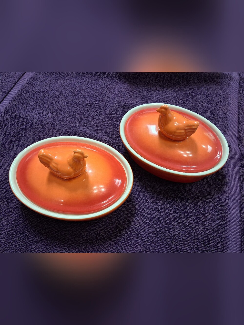 Swiss Pro Mini Oval Ceramic Chicken  Ramekins, Set Of 2 With Lids